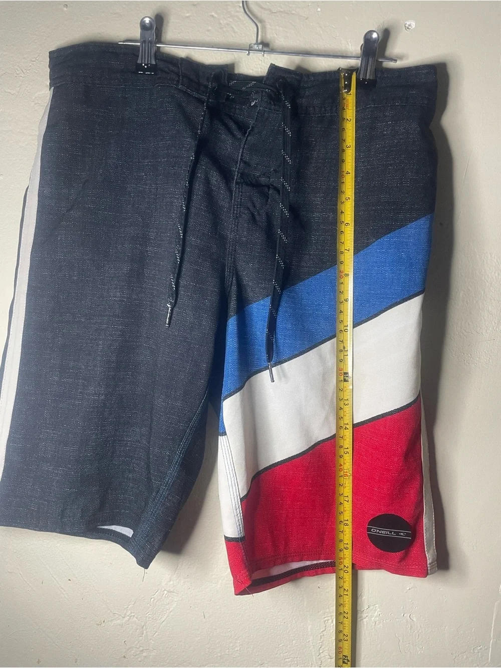 O'Neill SZ 30 Black Blue White Red Colorblock rBoard Shorts
